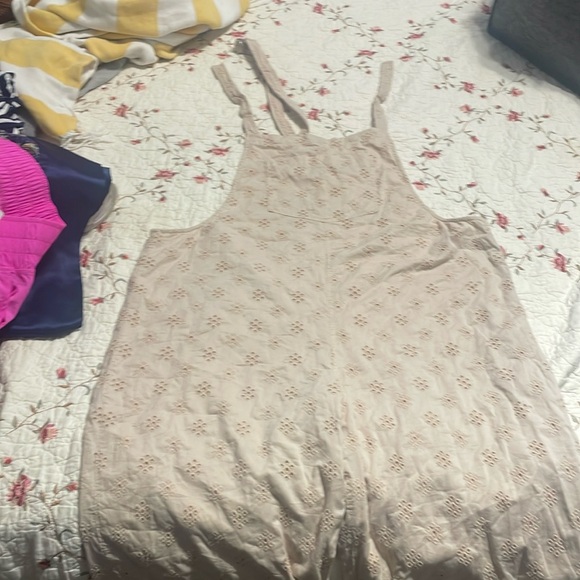 Aerie pink overalls - Picture 2 of 4